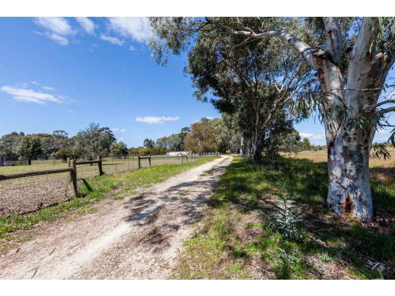 899 Elliott Road, Keysbrook WA 6126