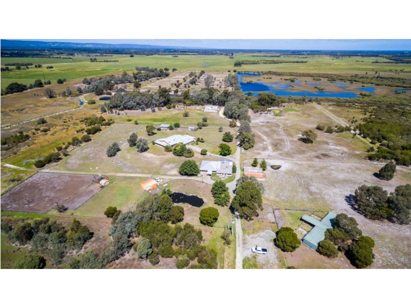 899 Elliott Road, Keysbrook WA 6126