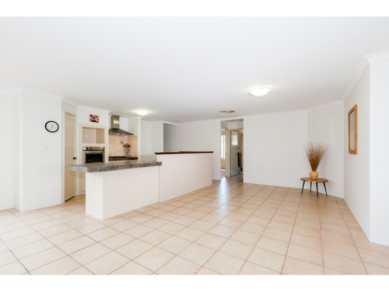 38 Mariners Cove Drive, Dudley Park WA 6210