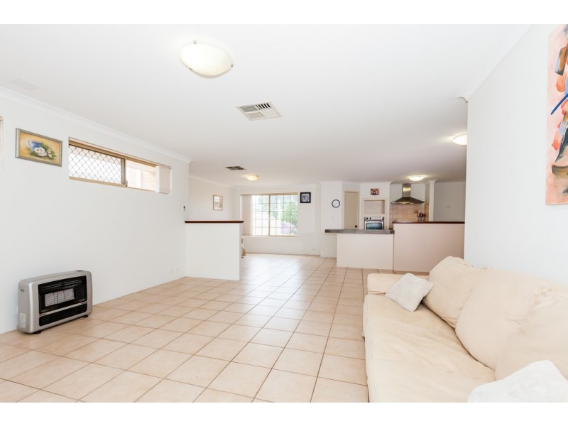 38 Mariners Cove Drive, Dudley Park WA 6210