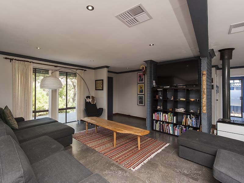 8 Ivanhoe Crescent, Falcon WA 6210