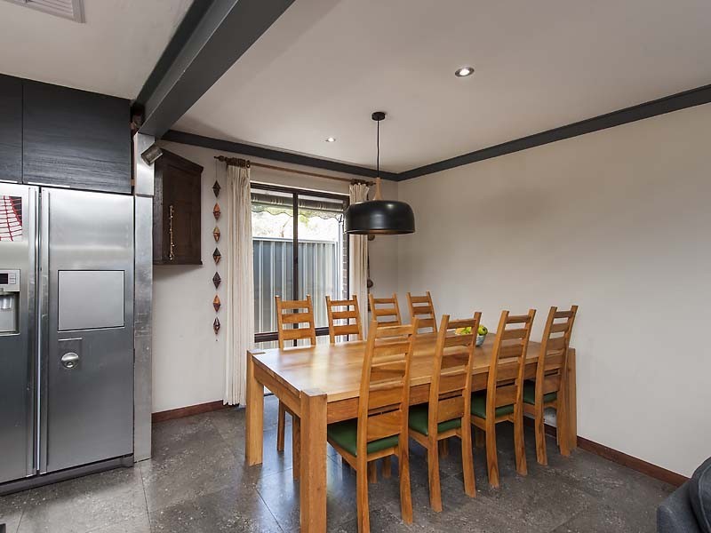 8 Ivanhoe Crescent, Falcon WA 6210