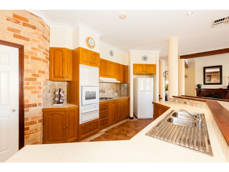 111 Leslie Street, Mandurah WA 6210