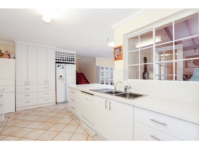 20 Peel Parade, Coodanup WA 6210