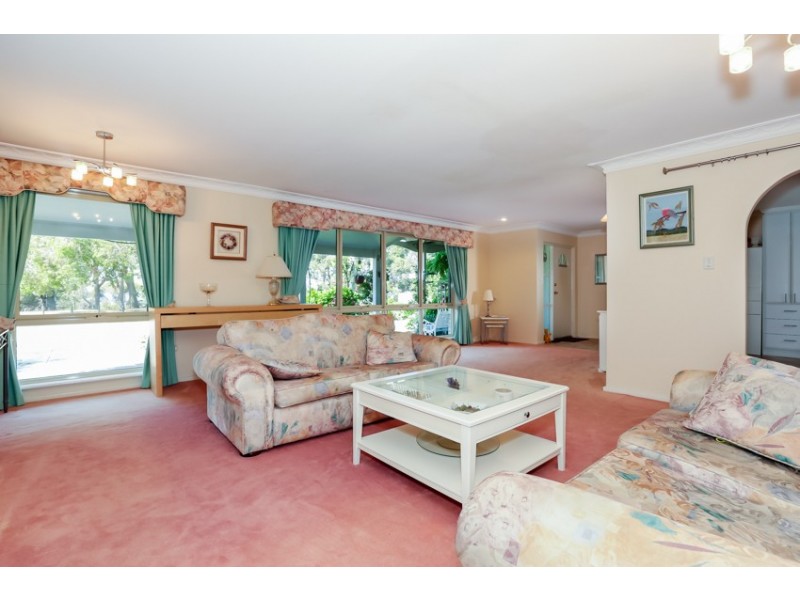 20 Peel Parade, Coodanup WA 6210