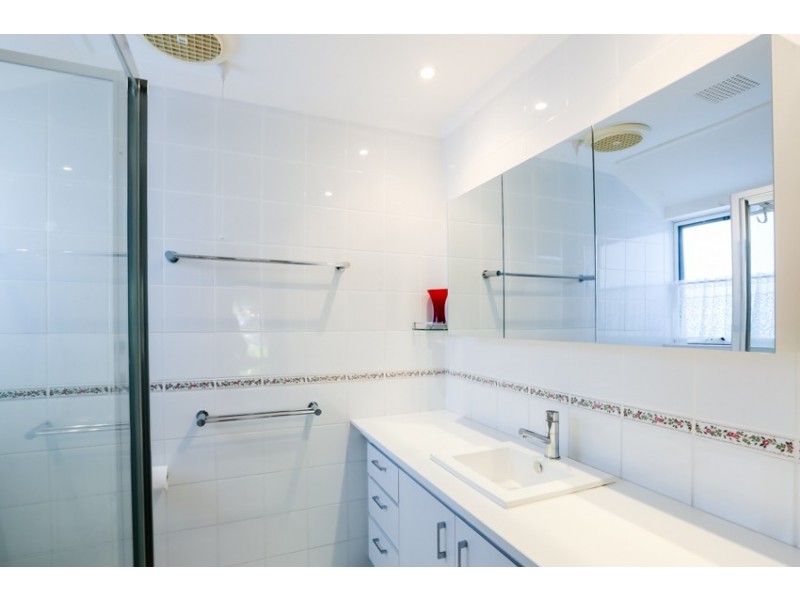 20 Peel Parade, Coodanup WA 6210