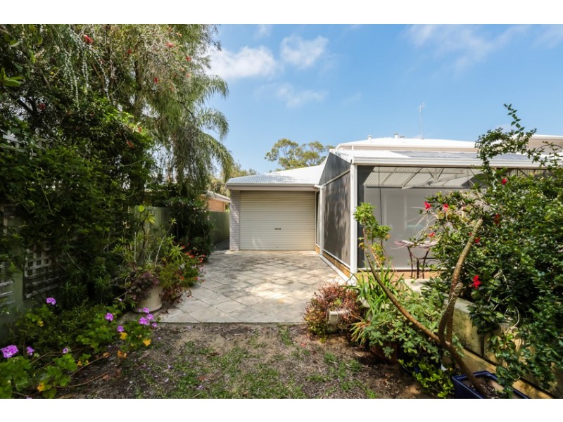 20 Peel Parade, Coodanup WA 6210