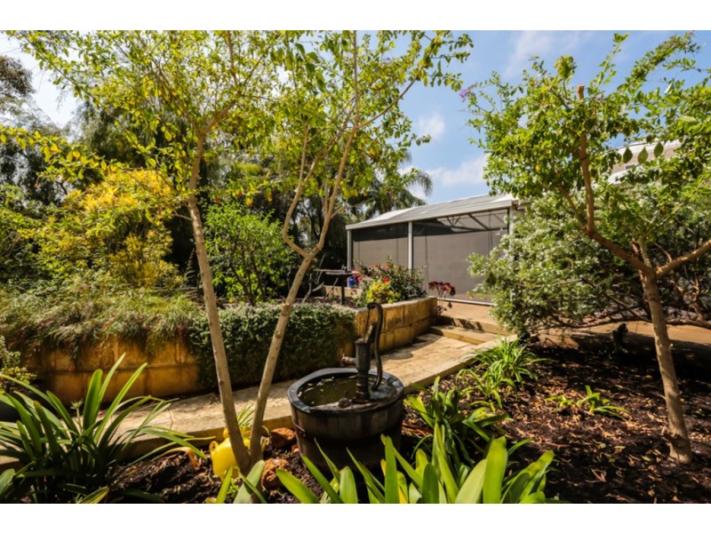 20 Peel Parade, Coodanup WA 6210