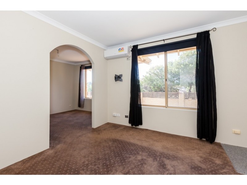 1/32 Caravel Way, Halls Head WA 6210