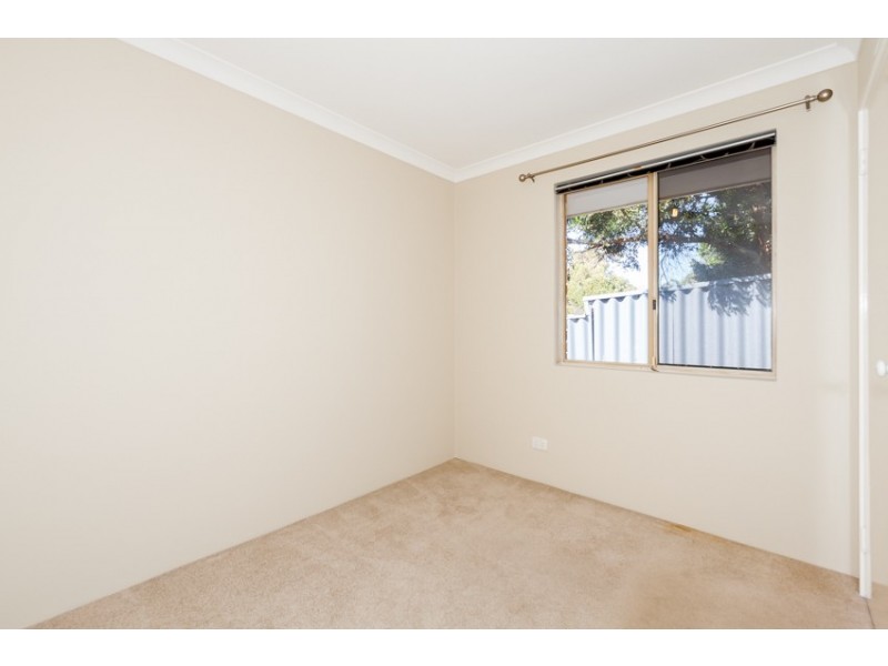 1/32 Caravel Way, Halls Head WA 6210