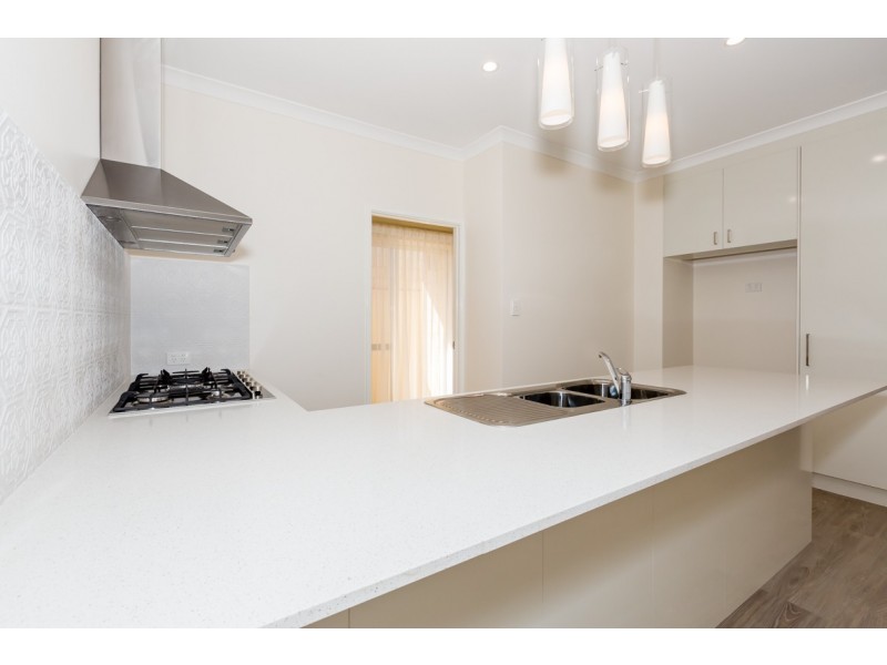 19 Encourage Loop, Dudley Park WA 6210