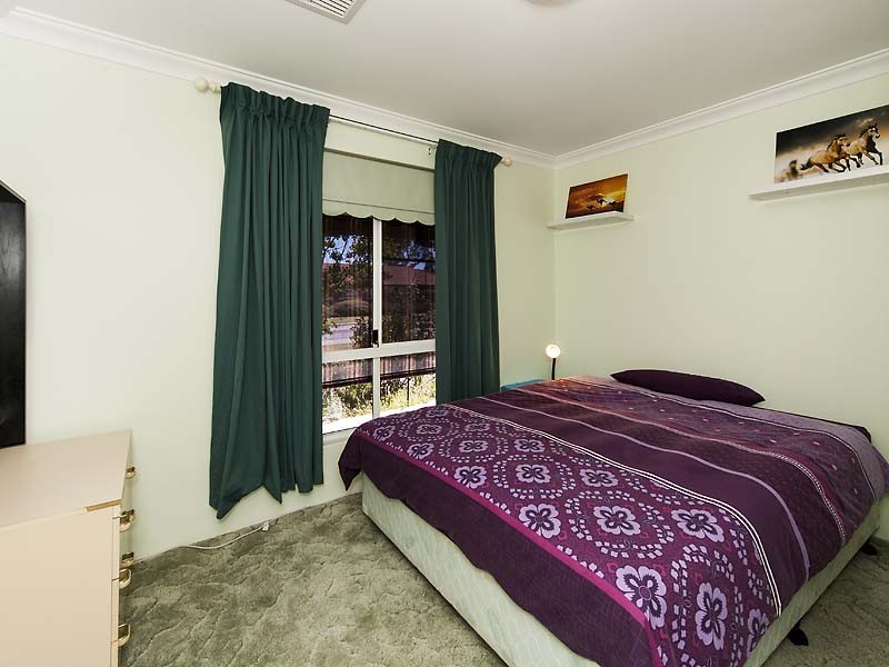 10 Oakleigh Drive, Erskine WA 6210