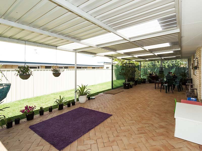 10 Oakleigh Drive, Erskine WA 6210