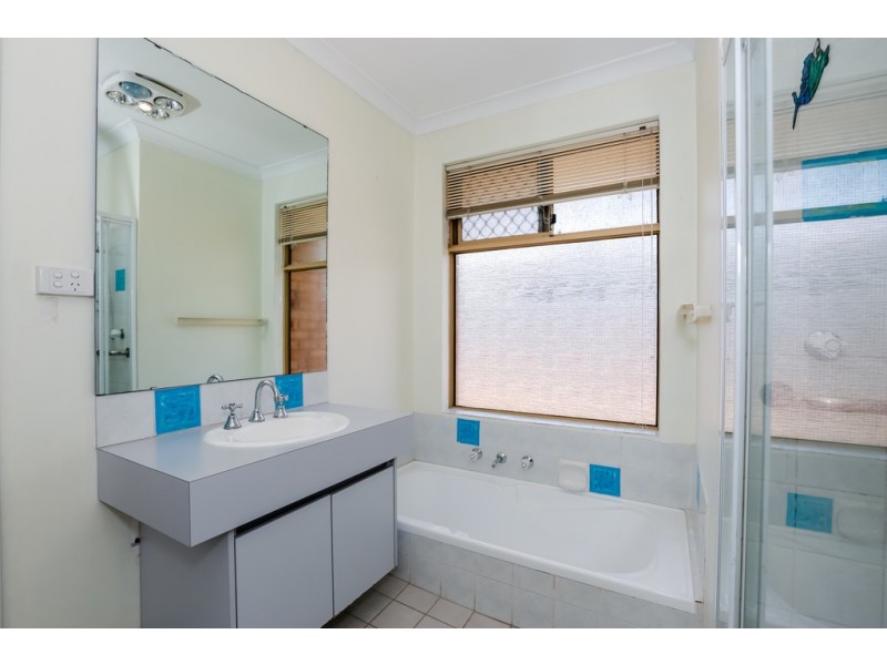 5 Fontana Court, Greenfields WA 6210