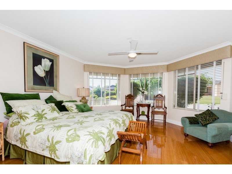 15 Castaway Cove, Halls Head WA 6210