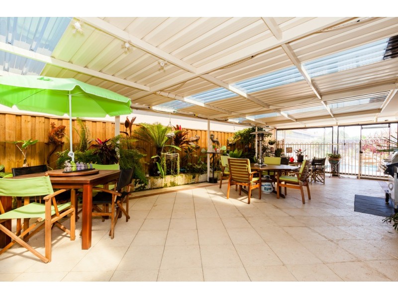 15 Castaway Cove, Halls Head WA 6210