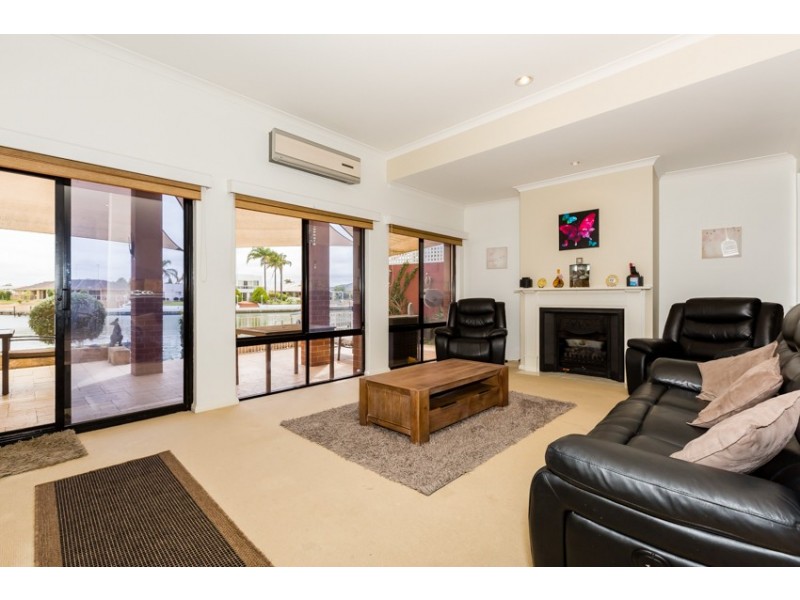 48 Waterside Drive, Mandurah WA 6210