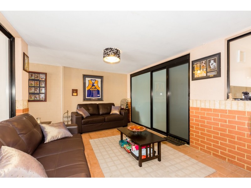 48 Waterside Drive, Mandurah WA 6210