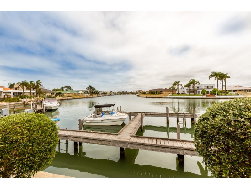 48 Waterside Drive, Mandurah WA 6210