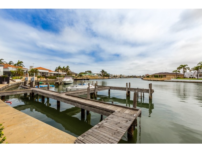 48 Waterside Drive, Mandurah WA 6210