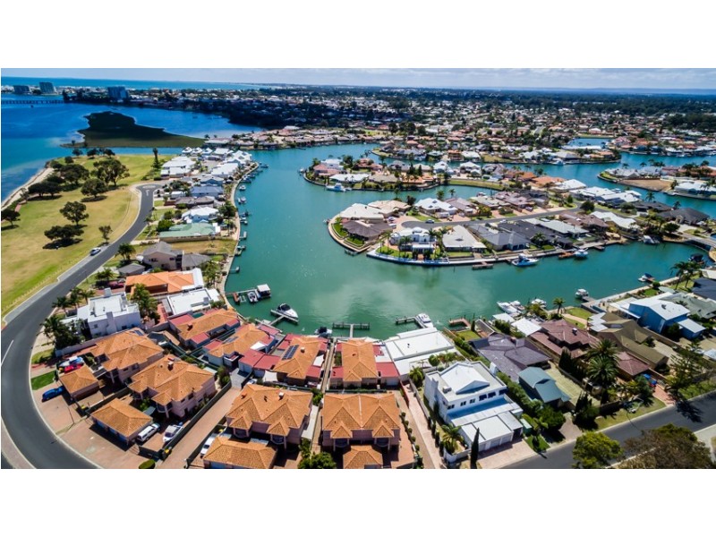 48 Waterside Drive, Mandurah WA 6210