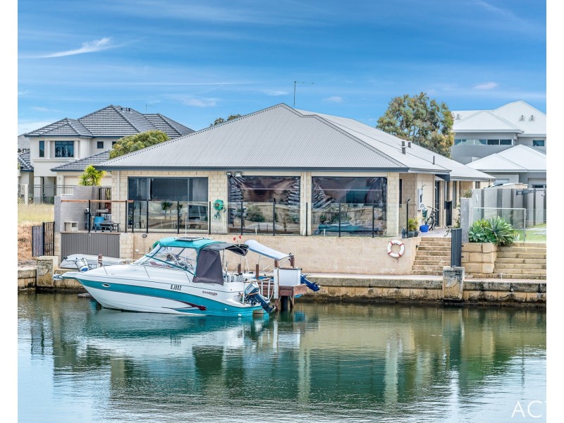 6 Gael Place, Dudley Park WA 6210