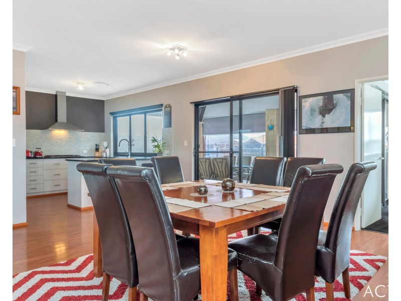 6 Gael Place, Dudley Park WA 6210