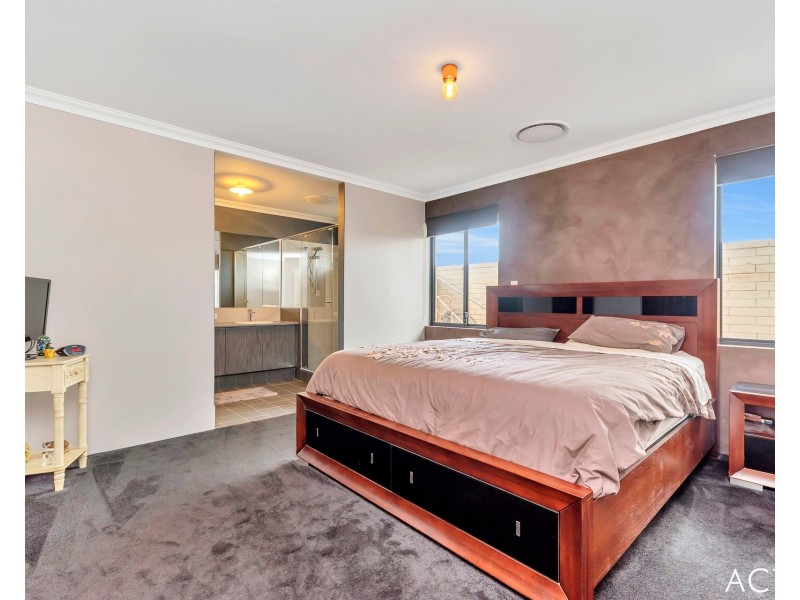 6 Gael Place, Dudley Park WA 6210