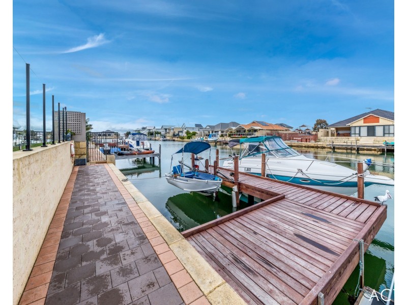 6 Gael Place, Dudley Park WA 6210