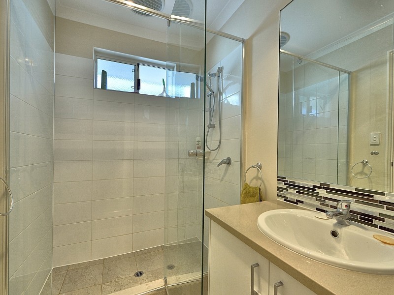 38 Kitchener Street, Dudley Park WA 6210