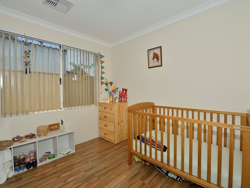 38 Kitchener Street, Dudley Park WA 6210