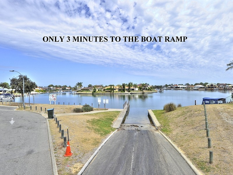 38 Kitchener Street, Dudley Park WA 6210