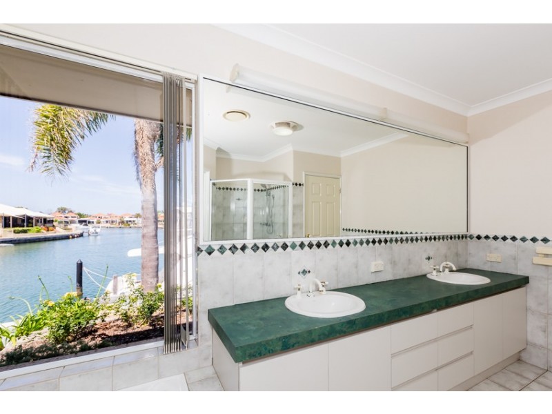 17 Fortescue Court, Dudley Park WA 6210