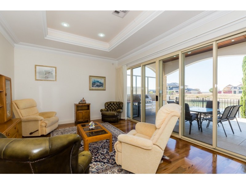 7 Twilight Court, Mandurah WA 6210