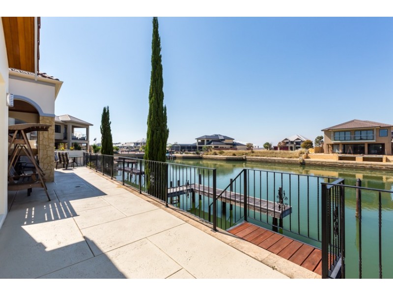 7 Twilight Court, Mandurah WA 6210