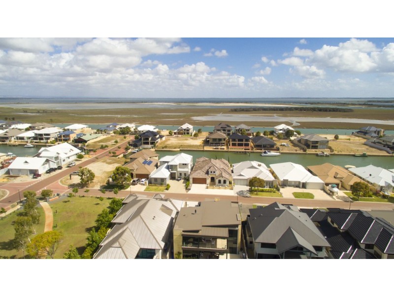 7 Twilight Court, Mandurah WA 6210