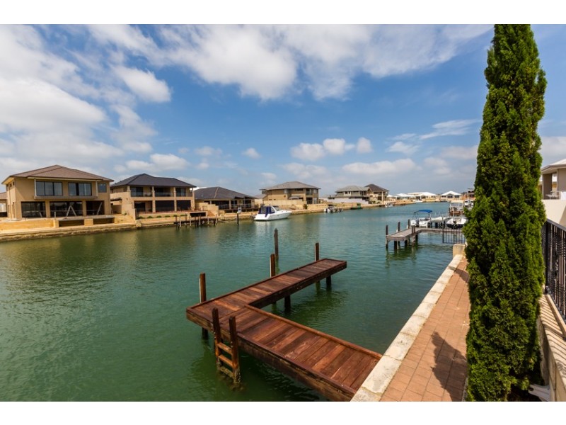 7 Twilight Court, Mandurah WA 6210