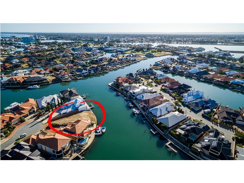 8 Santavea Mews, Halls Head WA 6210