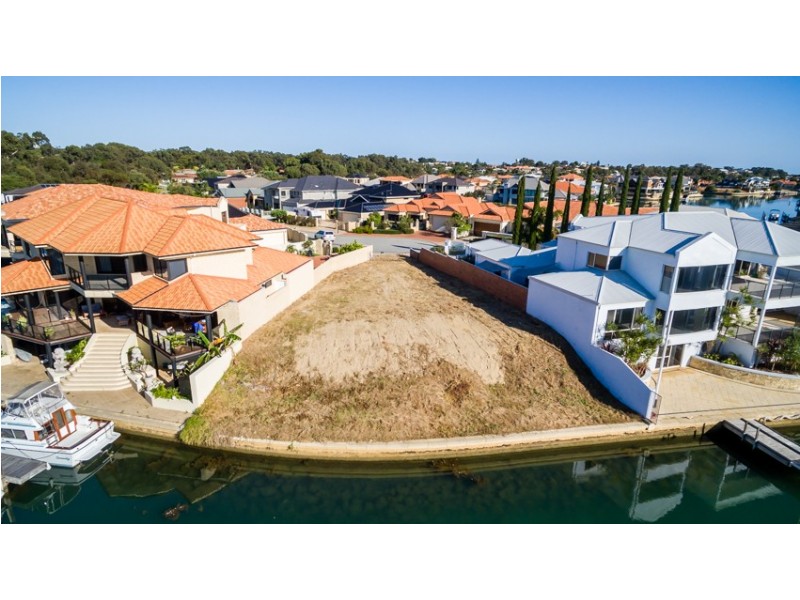8 Santavea Mews, Halls Head WA 6210
