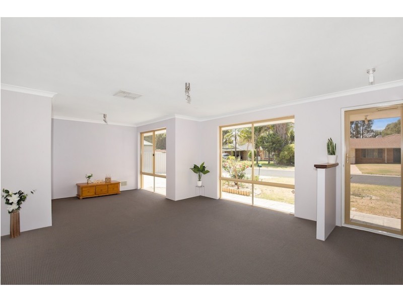 9 Killarney Retreat, Meadow Springs WA 6210