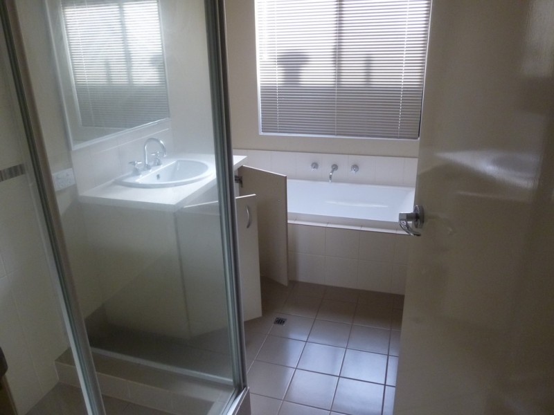 33 Oakwood Gate, Meadow Springs WA 6210