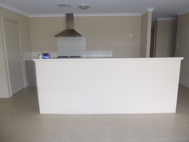 33 Oakwood Gate, Meadow Springs WA 6210