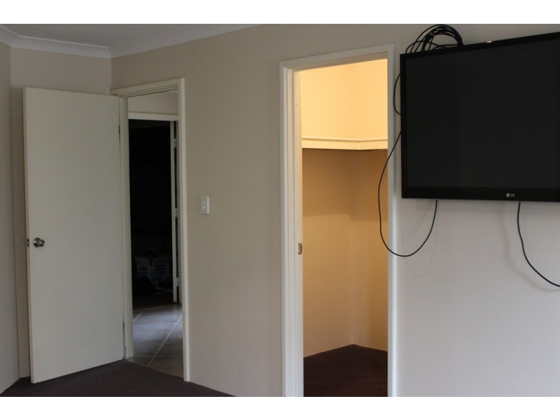 301 Oakmont Avenue, Meadow Springs WA 6210