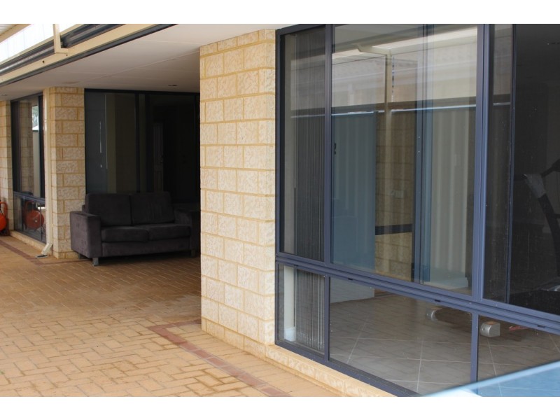 301 Oakmont Avenue, Meadow Springs WA 6210