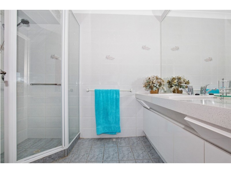 13 Parkwater Cove, Halls Head WA 6210