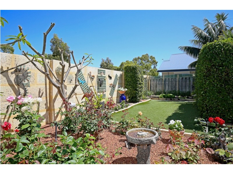 13 Parkwater Cove, Halls Head WA 6210