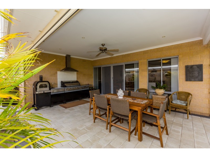 8 Skylark Loop, Erskine WA 6210