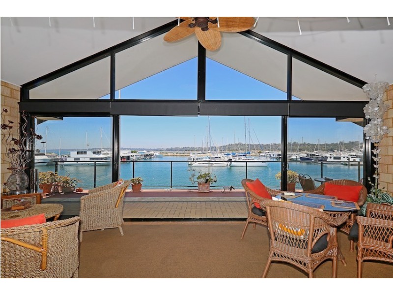 33 Avocet Island Quays, Wannanup WA 6210
