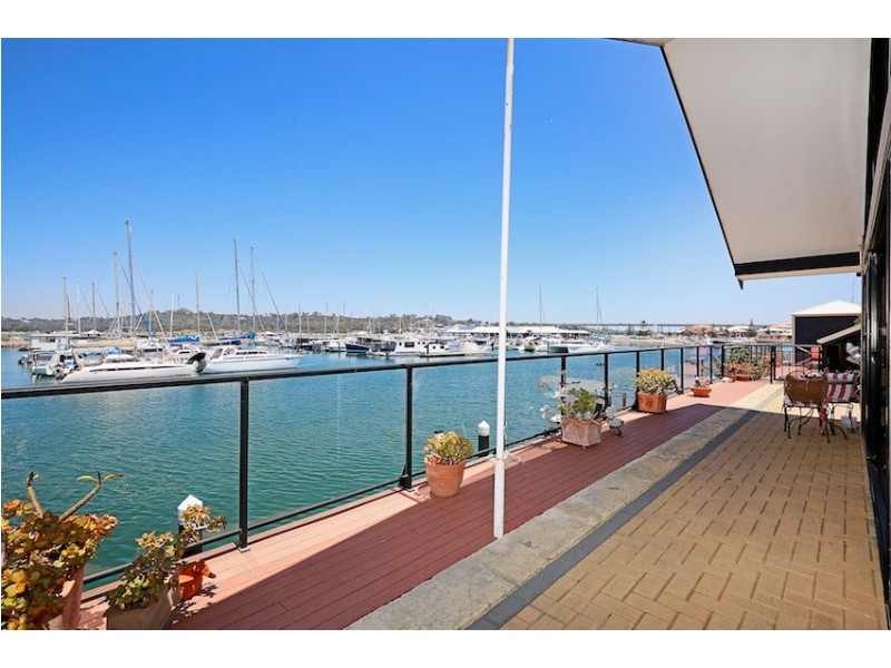 33 Avocet Island Quays, Wannanup WA 6210