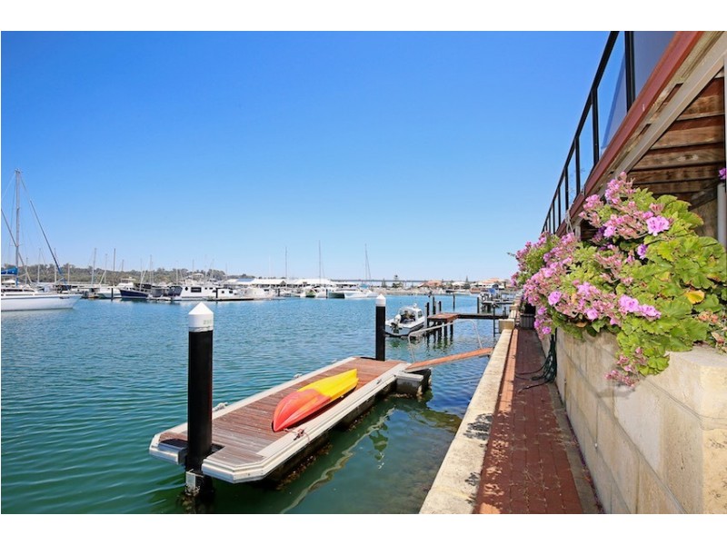 33 Avocet Island Quays, Wannanup WA 6210